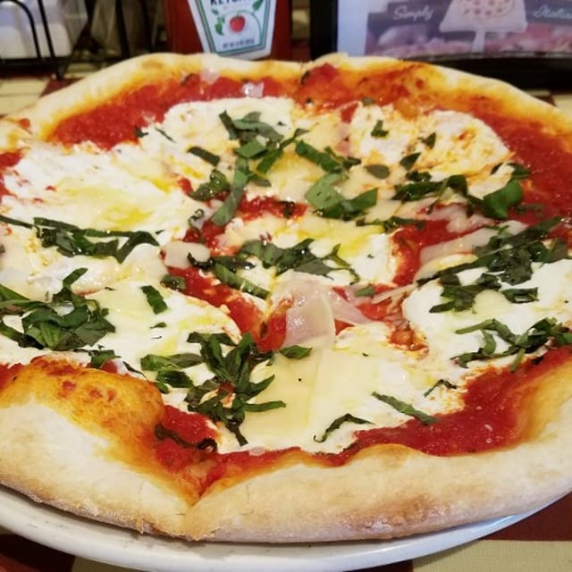 Margherita Pizza.